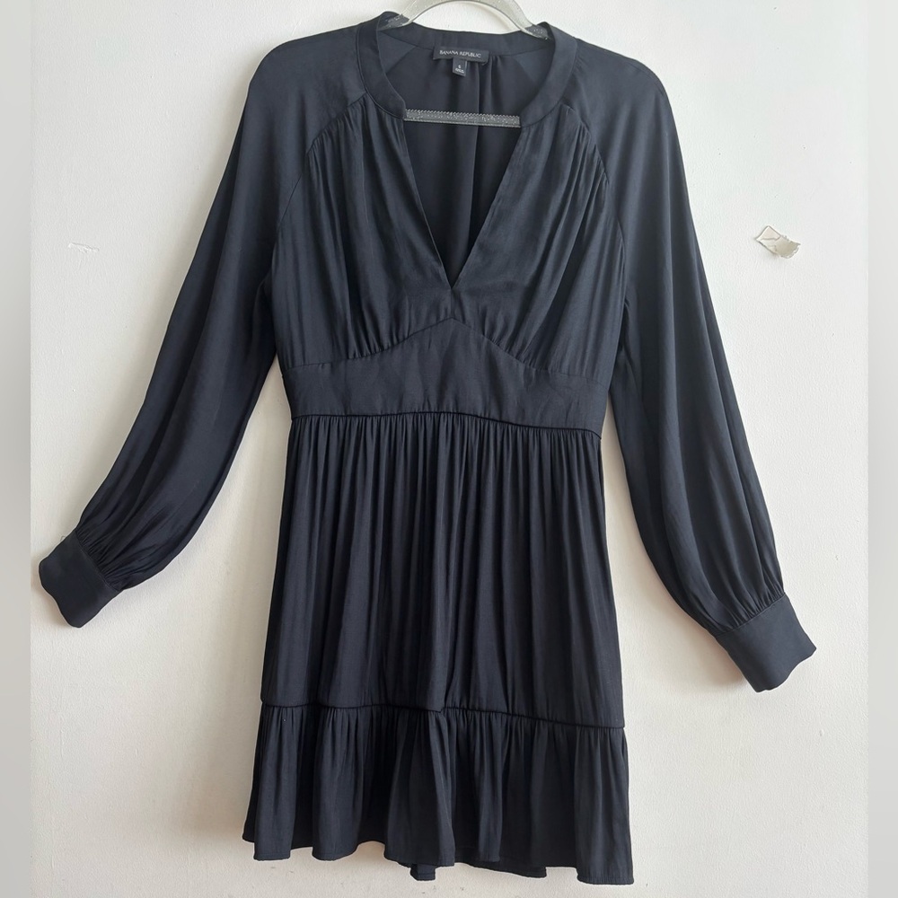 Banana Republic Black Women’s Ruffle Tiered Long Sleeve Mini Dress Size S/P
